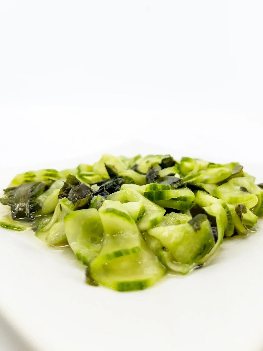 Recette : Kyuri to Wakame no Sunomono - salade vinaigrée de concombre et wakame