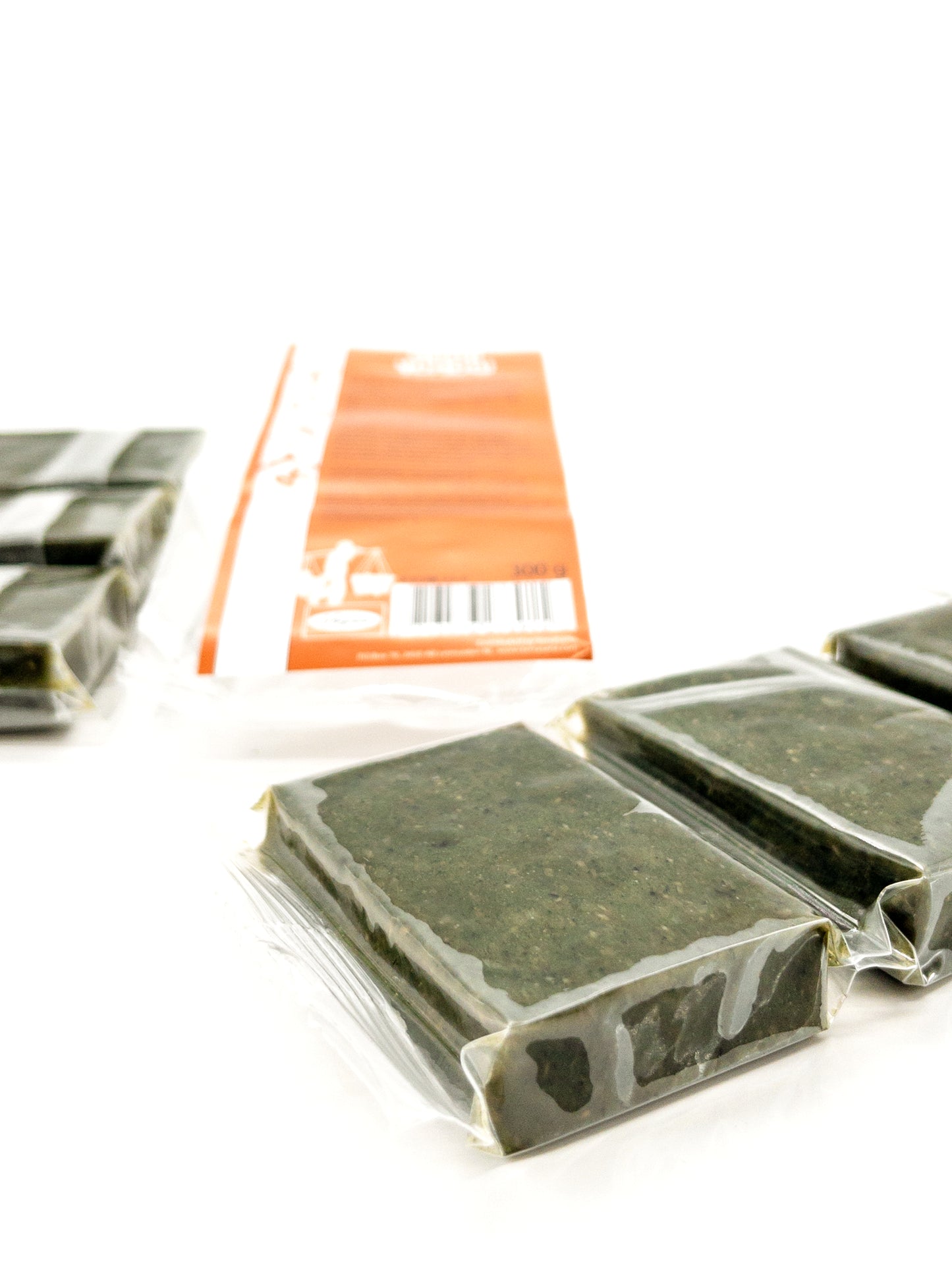 kusamochi (Yomogi Mochi) – Klebreiswürfel mit Beifuß – 300 g – Terrasana